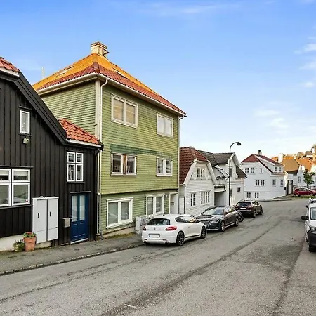 Lejlighed Flott I Sentrum